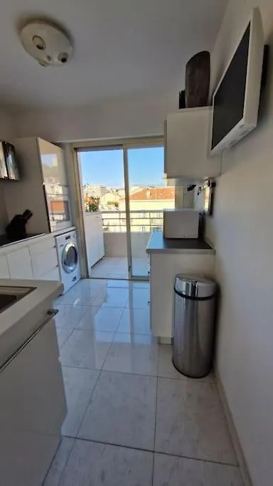Apartment Cannes Seaside Beachfront Bord De Mer France