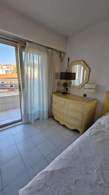 Apartment Cannes Seaside Beachfront Bord De Mer